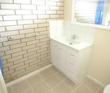 Unit 1/12 Aminya Avenue, Delacombe - Photo 5