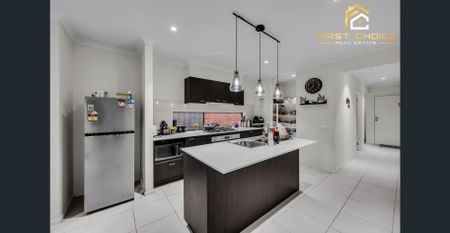 Modern Family Living in the Heart of Craigieburn - Photo 3