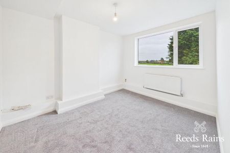 2 Kings Drive, Newtownabbey, BT37 0DG - Photo 3