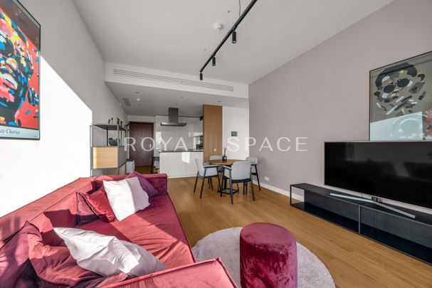 Złota 44 | Jasny przestronny apartament - Photo 1