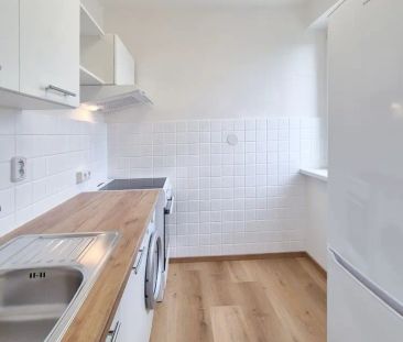 Praha 6 – Břevnov, ul. Pod Marjánkou, zrenovovaný slunný byt 3 + k.... - Photo 4