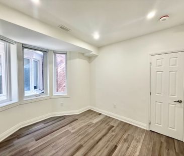 For Lease - 8 Rusholme Park Crescent Unit# Main, Toronto, Ontario - Photo 5