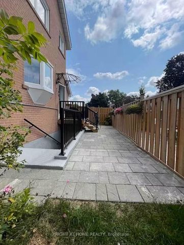 For Lease - 18 Ravenrock Court, Toronto, Ontario - Photo 2