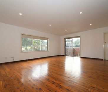 Spacious Three Bedroom Family Home - Photo 5