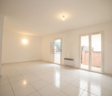 A LOUER - SIGEAN - Villa 3 pièces avec cour - Photo 2