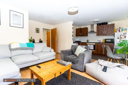 2 bedroom flat to rent - Photo 3