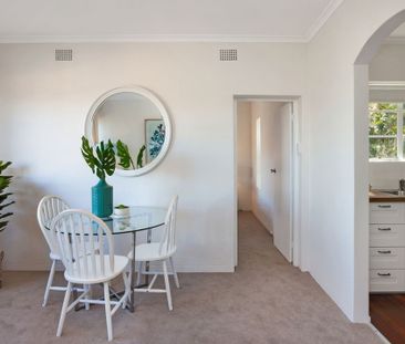 Beautifully Presented Apartment ** Available 06/12/25 ** - Photo 6