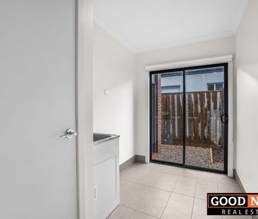 A Family Home Jewel in Wyndham Vale! - Photo 4