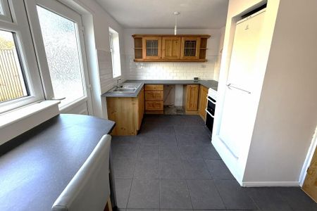 2 bedroom terraced house to rent - Photo 5