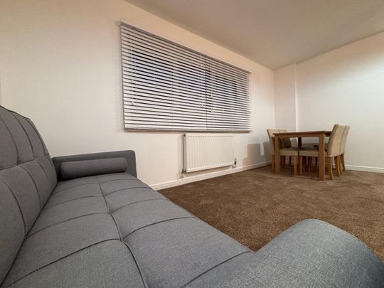 2 Bed Flat, Wickfield Apartments, E15 - Photo 1