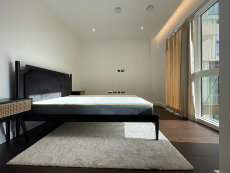 2 Bed Flat, Lancaster Way, SW11 - Photo 4