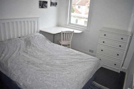 Harold Road, Southsea, PO4 - Photo 5