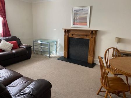 2 bedroom flat to rent - Photo 5