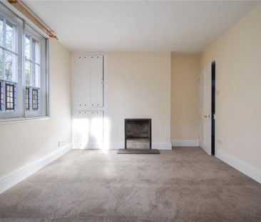 4 bedroom detached house to rent - Photo 2