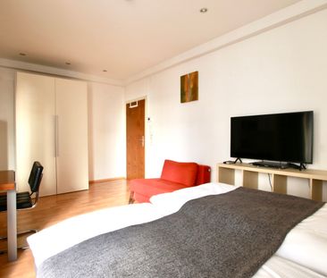 Kwartier Latäng: Schick möbliertes Apartment mit Balkon - Photo 5