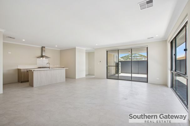 BRAND NEW 4X2 HOME FOR RENT IN WELLARD! - Photo 1