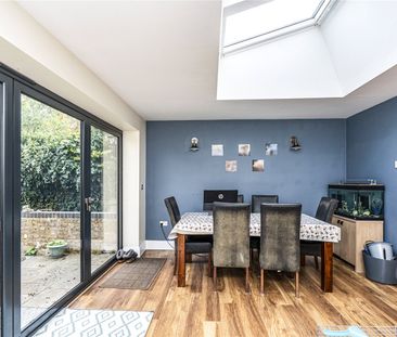 Maybury Hill, Woking, Surrey, GU22 8AB - Photo 6