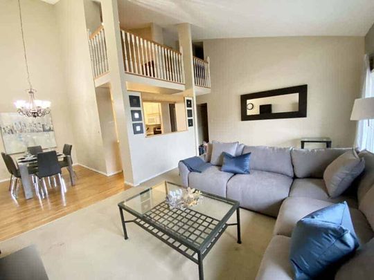 Edmonton Furnished Condo Rental in Lansdowne - Stunning 2 Level Condo in Aspen Gardens - Photo 1