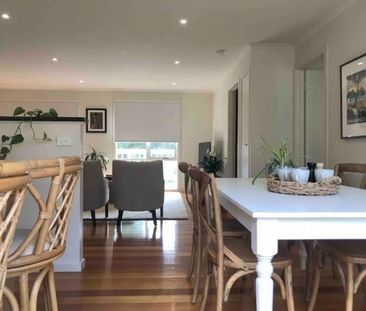 Beautiful 3 Bedroom Home in Rye - Photo 4