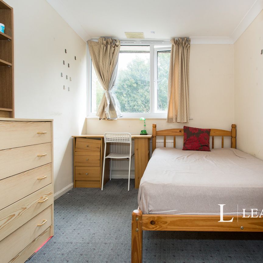 mid-terrace to rent Acrefield Drive, CB4 - Photo 1