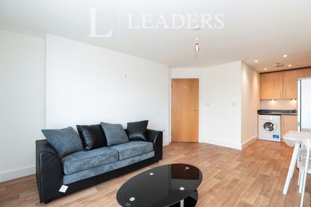 1 bedroom apartment to rent The Roundhouse, Gunwharf Quays, Portsmouth, PO1 - Photo 4