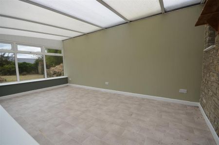 5 bedroom detached house to rent - Photo 4