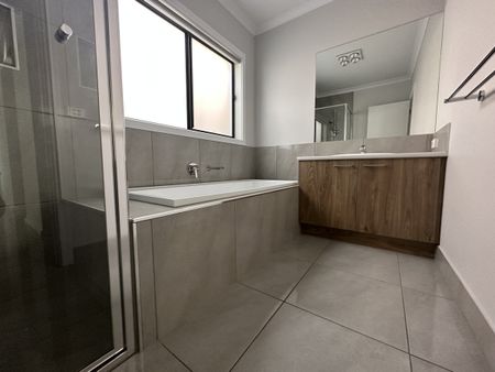 3 / 132-134 Sobraon Street, Shepparton VIC 3630 - Photo 5