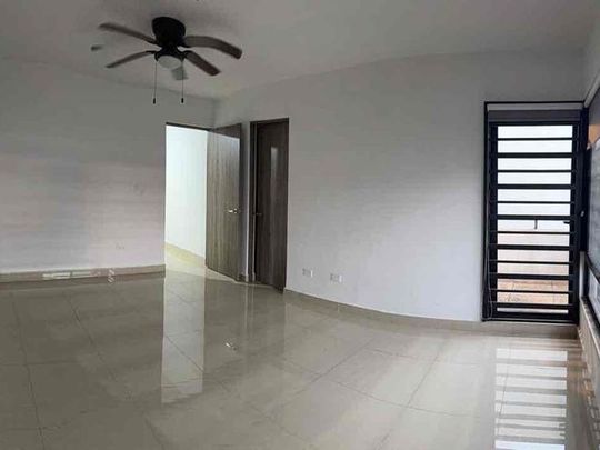 Casa en Renta | Valle de Cumbres, Sector Ibérica - Photo 1