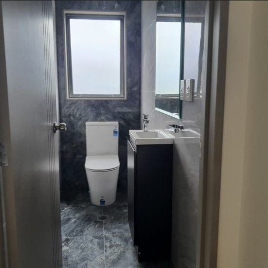 Rent this Lovely Home in Sandringham - Photo 1