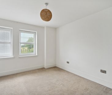 Helenslee Road - Photo 4