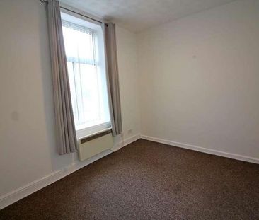 Crostons Road, BL8 - Photo 6