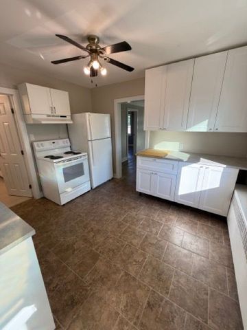 For Lease - 4143 Welland Street, Niagara Falls, Ontario - Photo 5