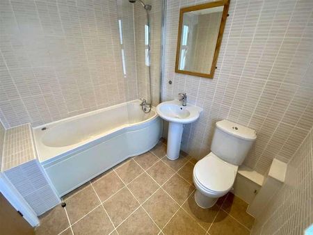 Oulton Road, Stone, ST15 - Photo 4