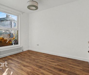 3 bedroom end of terrace house to rent - Photo 5