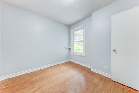 For Lease - 110 Ellendale Drive Unit# Main, Toronto, Ontario - Photo 3