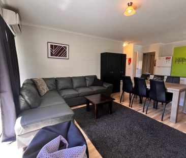 Four Bedroom Fully Furnished Unit Available for 12 Month Lease @$750pw - Photo 1