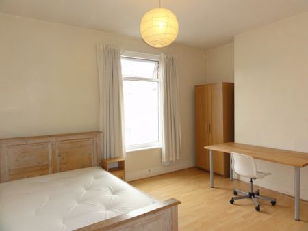 Pad 12 - 4 Bed House - 5 Alderson Place, Sheffield, S2 4UG - Photo 2