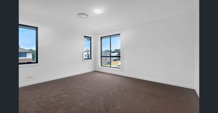 Ultra Modern Family Home - Photo 3