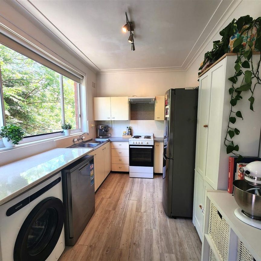 COMFORT , CONVERIENT APAPRTMENT - Photo 1