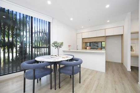 107/10 Aviators Way, Penrith - Photo 2