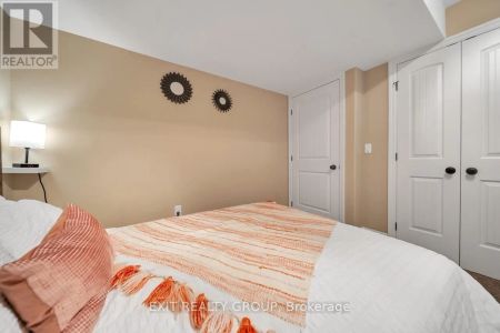 1531 FOXBORO-STIRLING ROAD - Photo 5