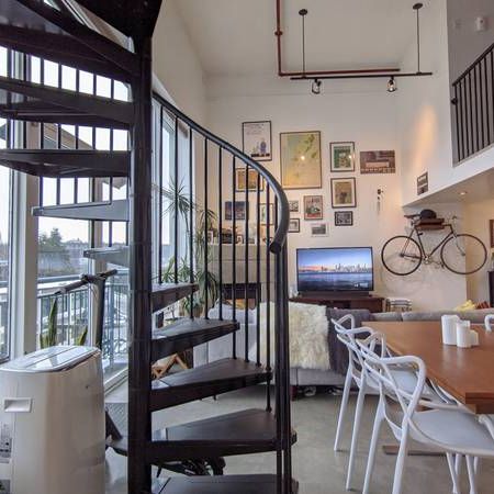 Cannery Row Loft - 946 sqft - Photo 3