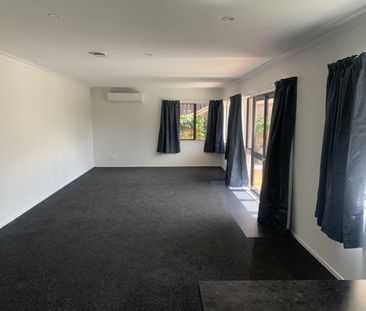 Refreshed Home In Ideal location - Tauranga South - Photo 2