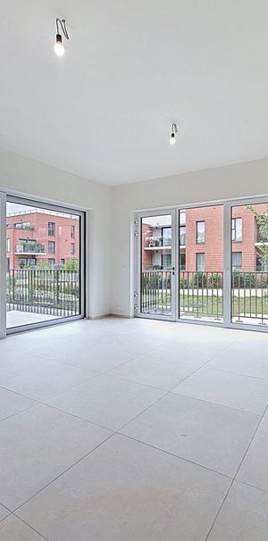 In optie - Gelijkvloers app. te huur in Louvain-la-Neuve met 2 slaapkamers - Photo 1