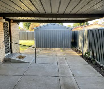 Neat and Tidy 3 Bedroom Home - Photo 2