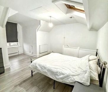 3 bedroom terraced house to rent - Photo 6