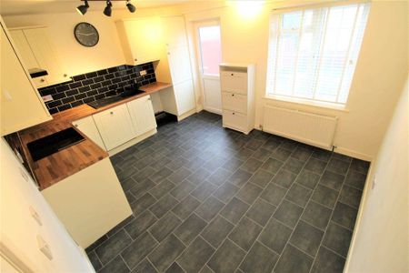 Nottingham Road, Keyworth, Nottingham - Photo 3