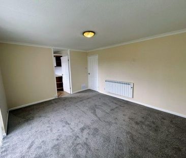 2 bedroom ground floor flat to rent - Photo 4