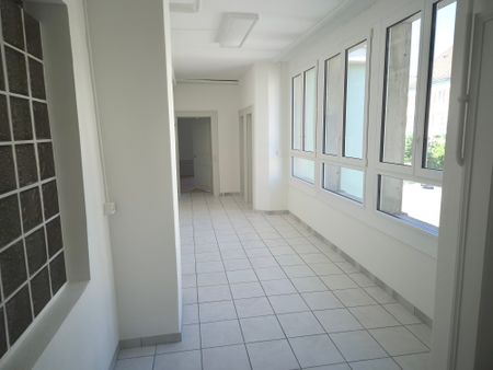 Très grand appartement de 7.5 pièces - Photo 3