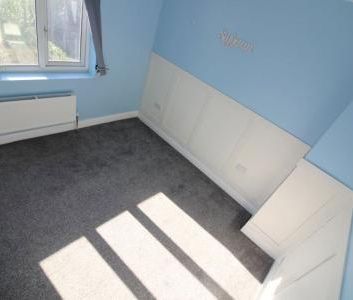 444 Sheffield Road - Available Now - Photo 4
